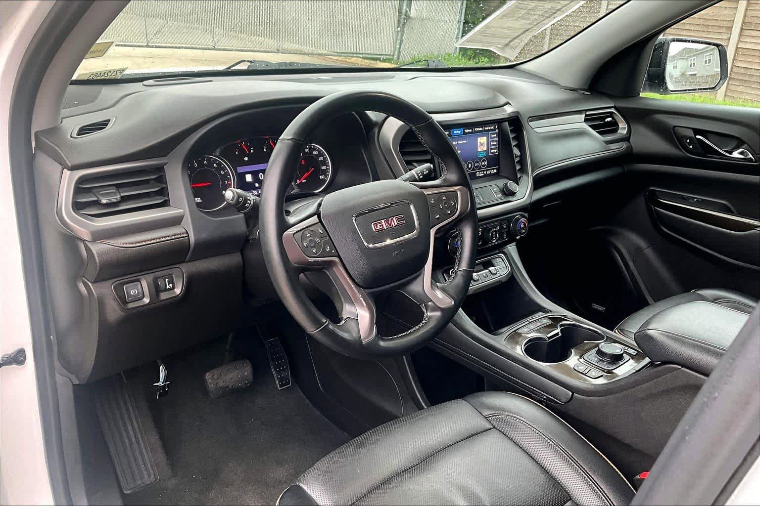 Used 2023 GMC Acadia AT4 w/ Preferred Package AWD/4WD image 17