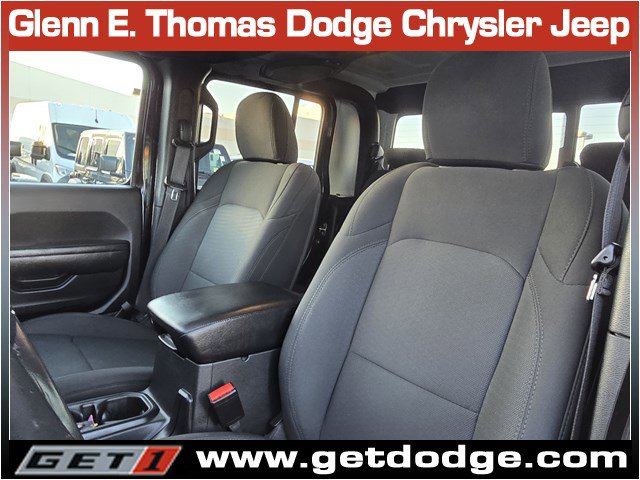 Certified 2022 Jeep Gladiator Willys image 23