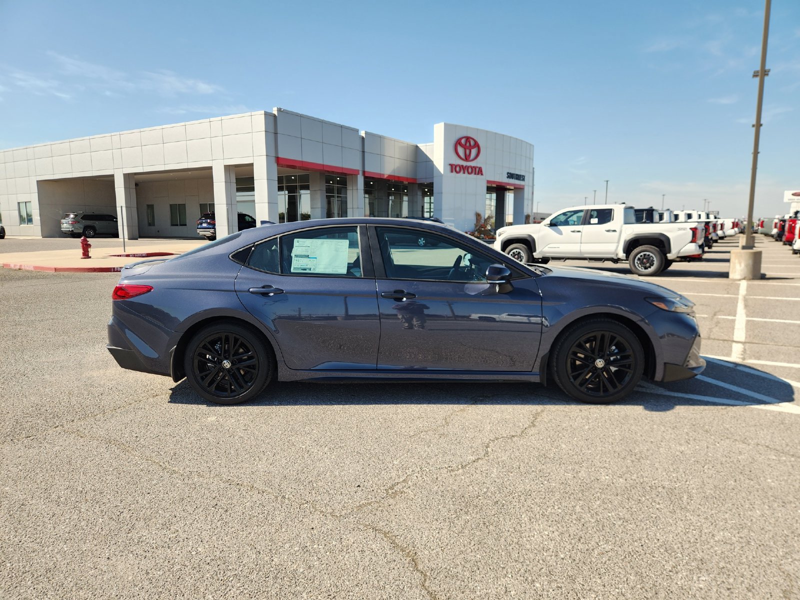 New 2026 Toyota Camry SE w/ Convenience Package FWD image 7