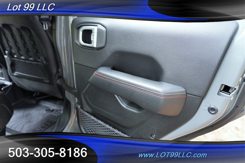 Used 2022 Jeep Gladiator Rubicon w/ Cold Weather Group AWD/4WD image 18