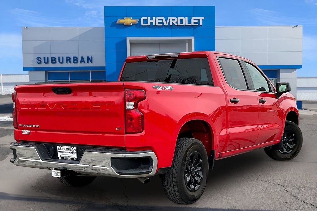 Used 2025 Chevrolet Silverado 1500 LT image 2