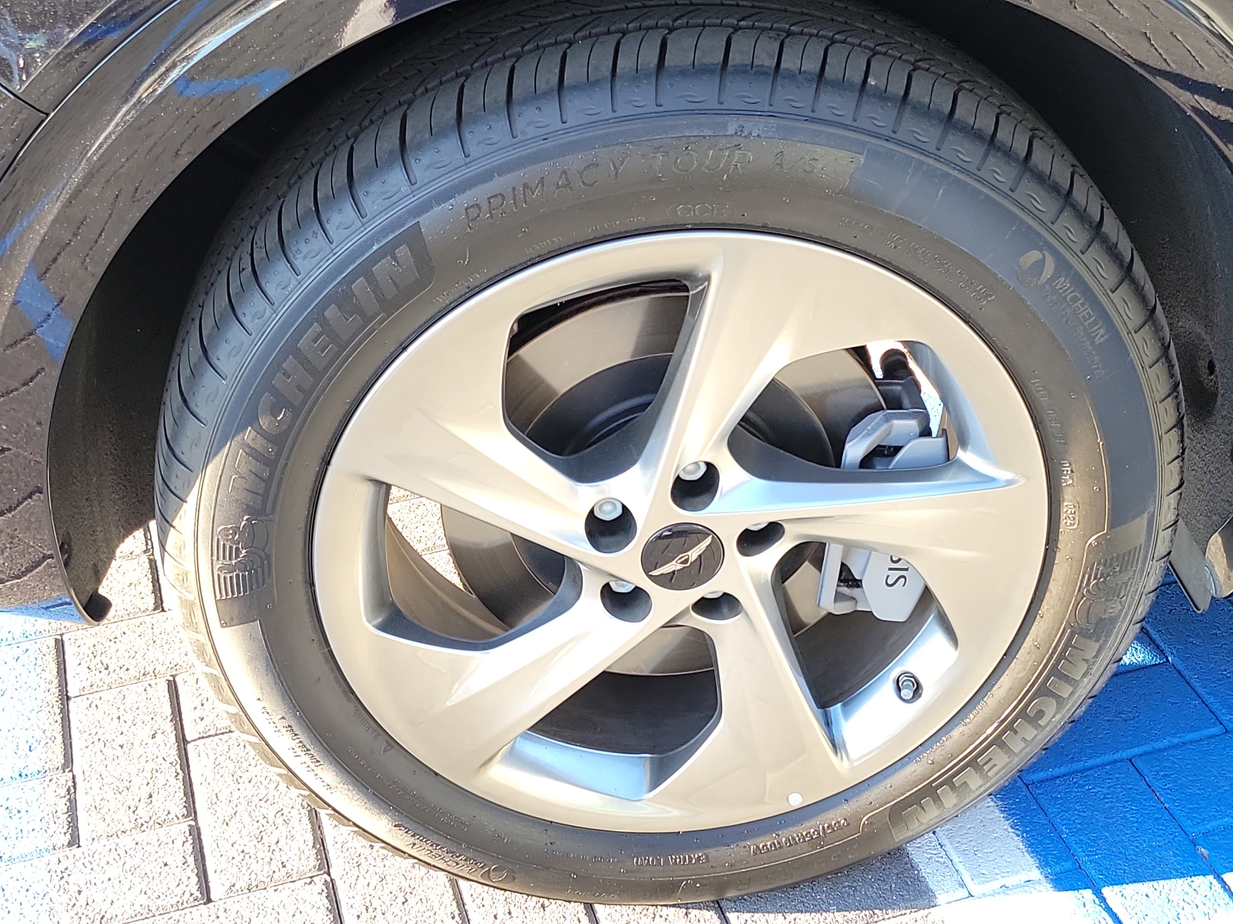 Certified 2026 Genesis GV70 2.5T Advanced image 22