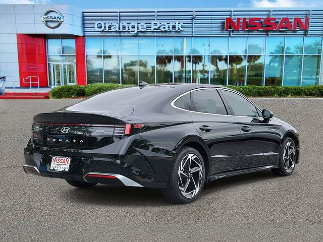 Used 2024 Hyundai Sonata SEL w/ Convenience Package FWD image 4