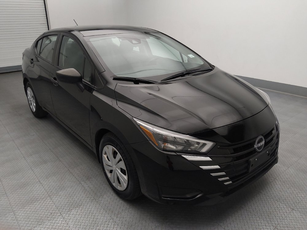 Used 2025 Nissan Versa S w/ Trunk Package FWD image 13