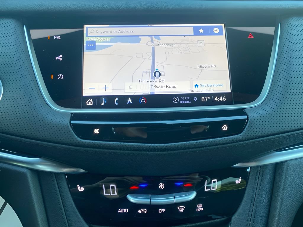 Used 2025 Cadillac XT5 Premium Luxury w/ Technology Package AWD/4WD image 22