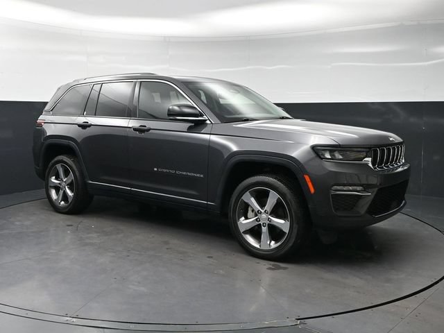 Used 2022 Jeep Grand Cherokee Limited RWD image 3