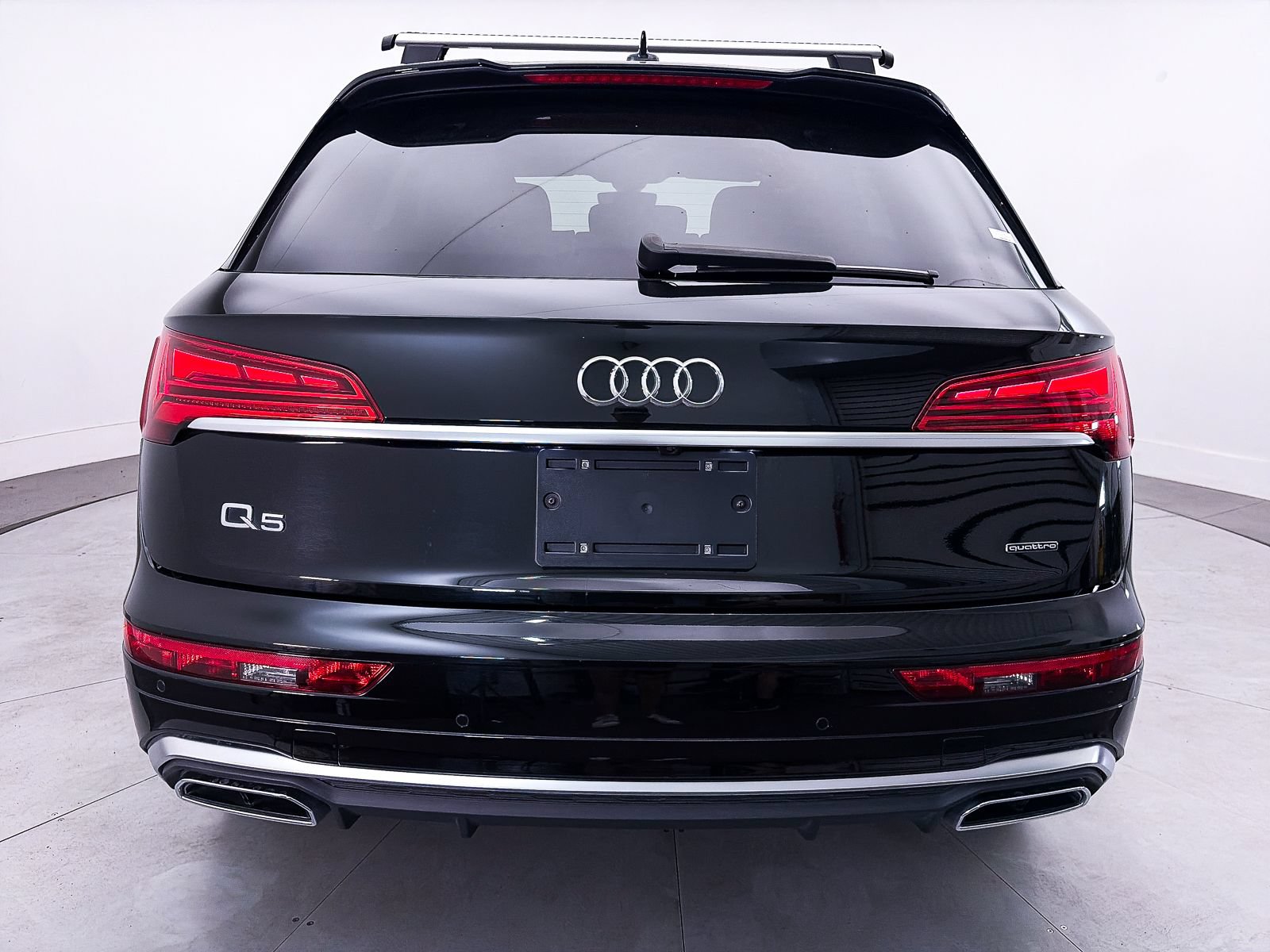 Used 2023 Audi Q5 2.0T Premium w/ Convenience Package AWD/4WD image 16
