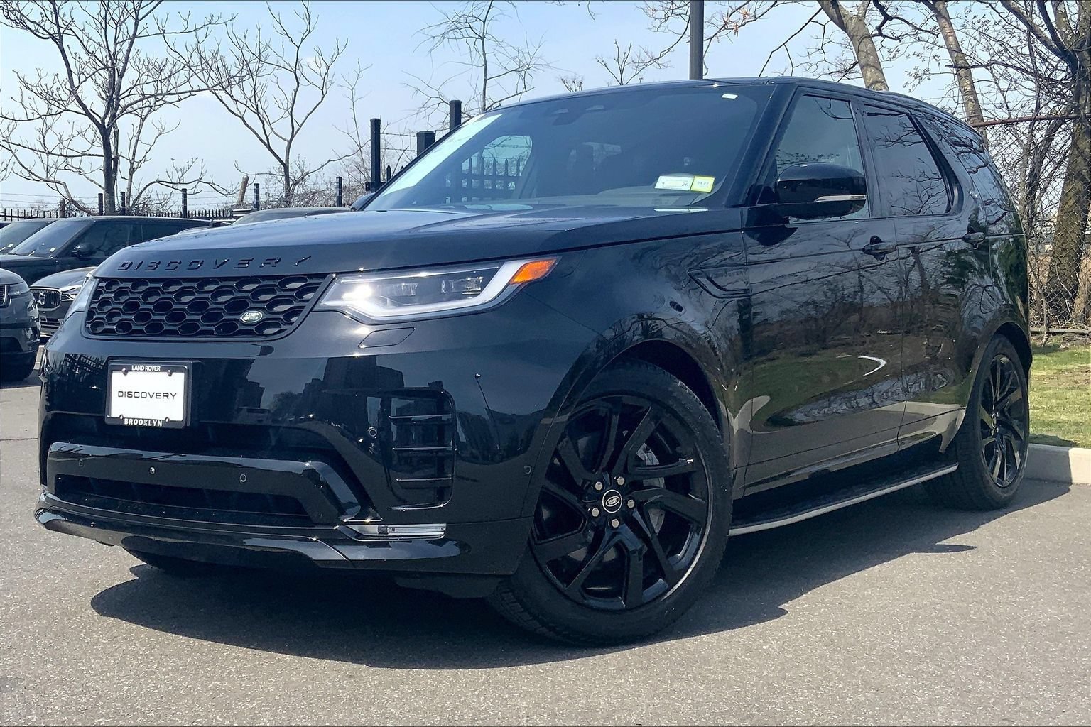 Certified 2025 Land Rover Discovery Dynamic SE AWD/4WD video 1