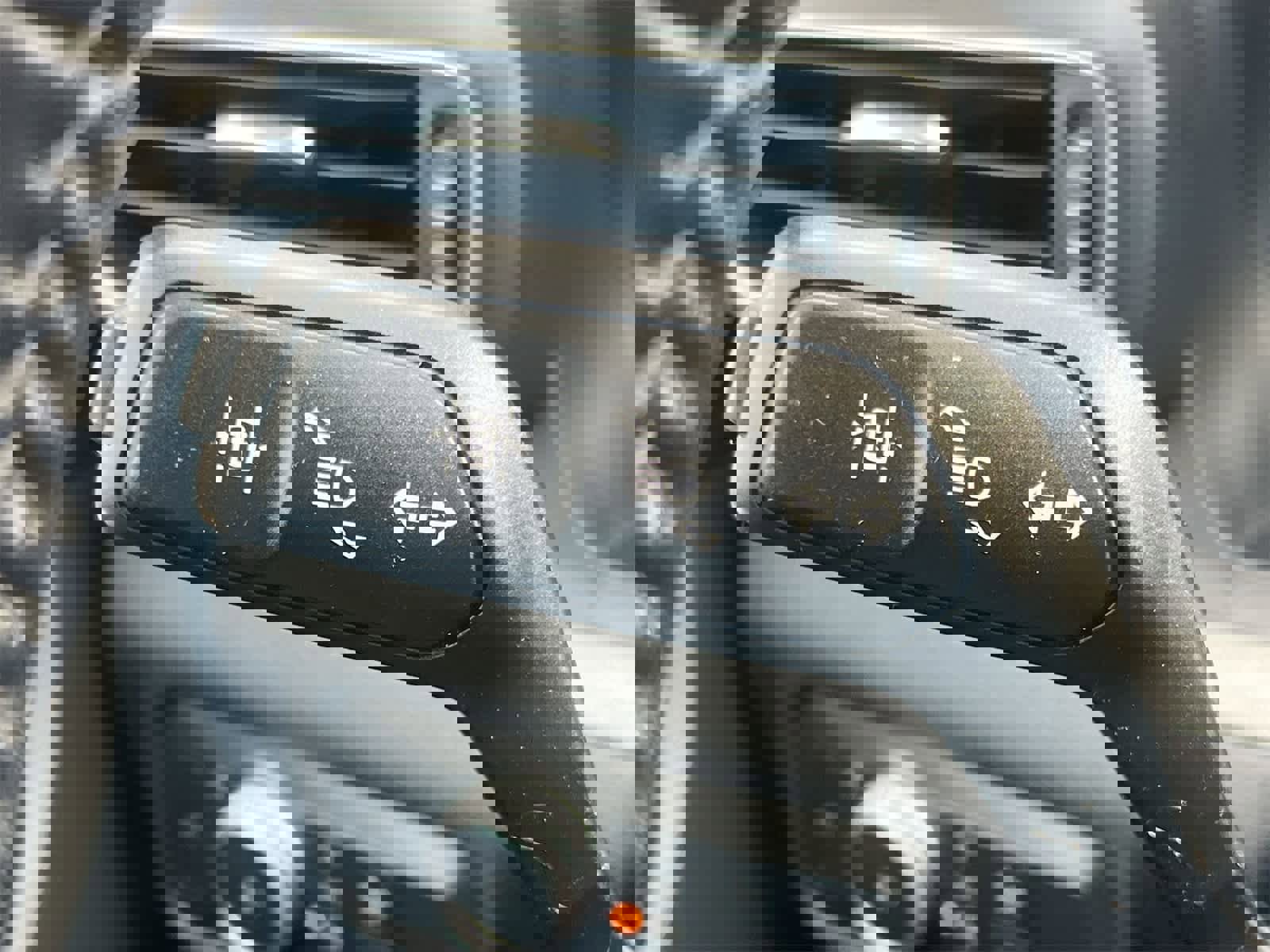 Used 2020 Ford Explorer XLT w/ Equipment Group 202A image 26