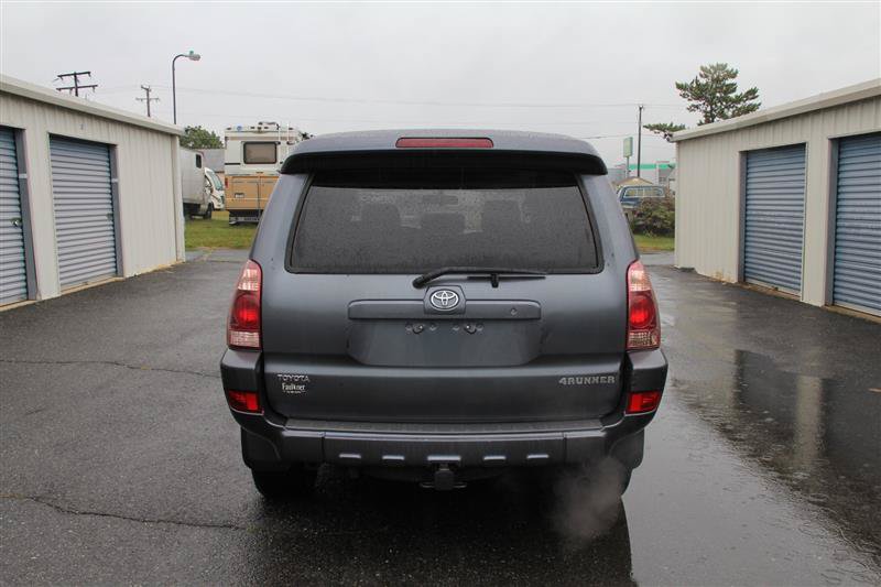 Used 2005 Toyota 4Runner SR5 AWD/4WD image 6