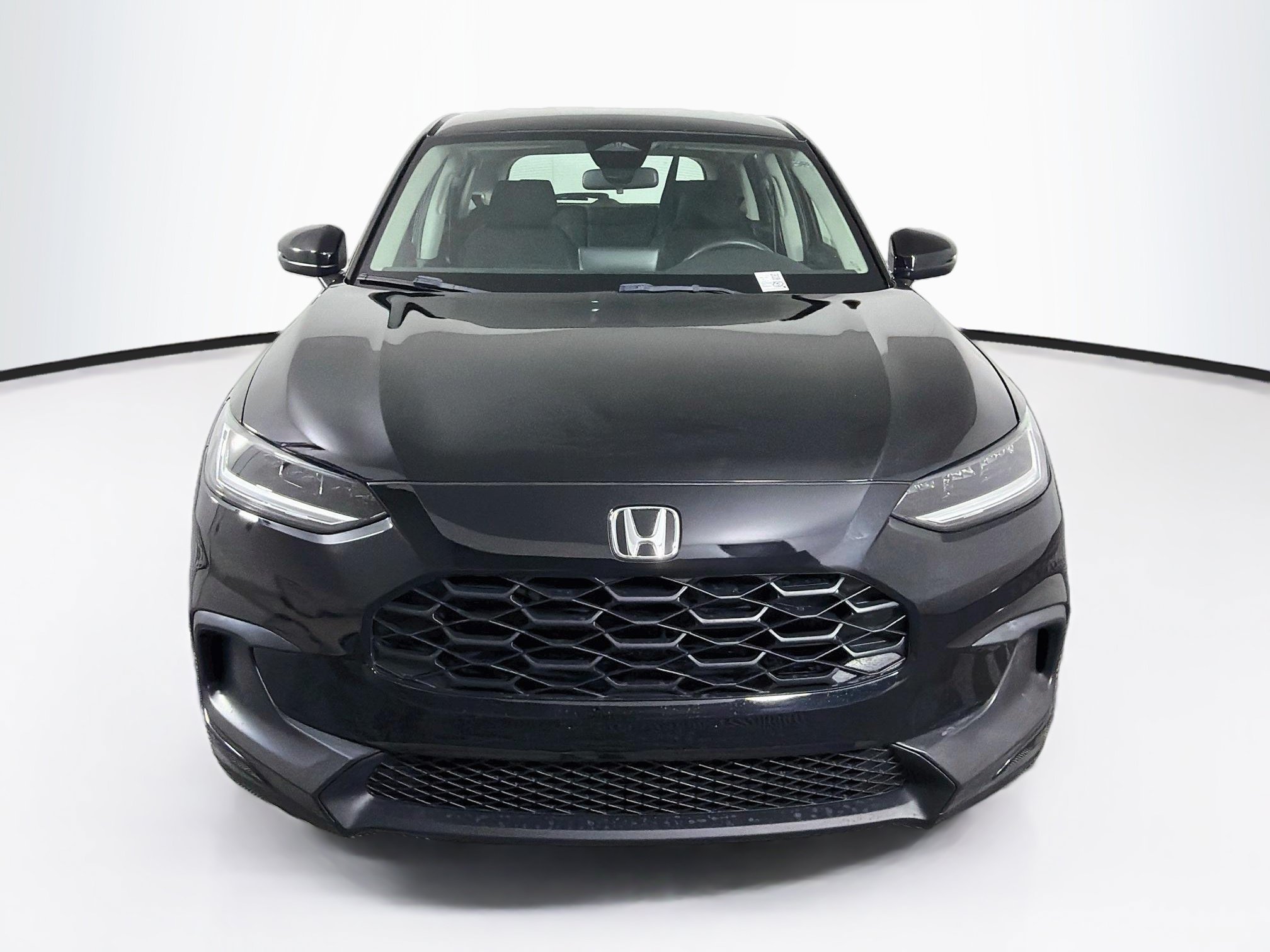 Used 2024 Honda HR-V LX image 2