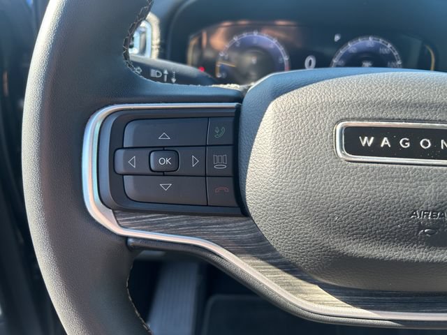 Used 2023 Jeep Wagoneer Series II AWD/4WD image 30