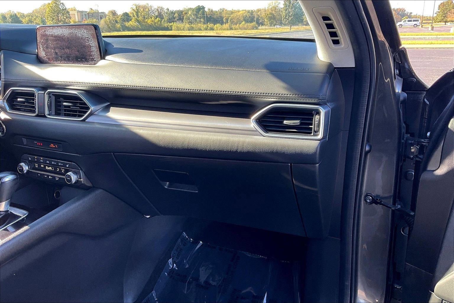 Used 2019 MAZDA CX-5 Touring image 14