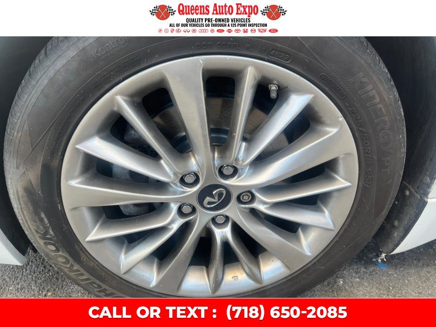 Used 2019 INFINITI Q50 Luxe w/ Essential Package (3.0T Luxe) image 22