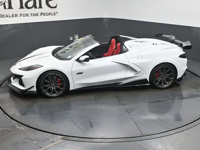 Used 2023 Chevrolet Corvette Stingray Convertible w/ Chrome Exterior Badge Package RWD image 57