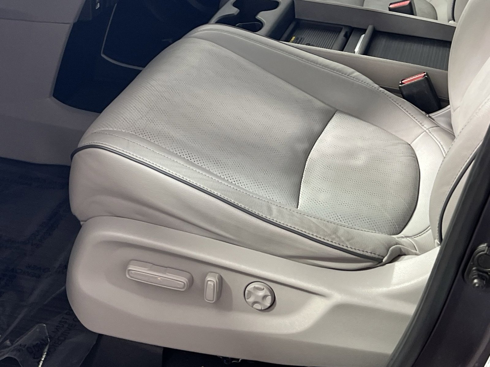 Used 2021 Honda Odyssey Elite image 14