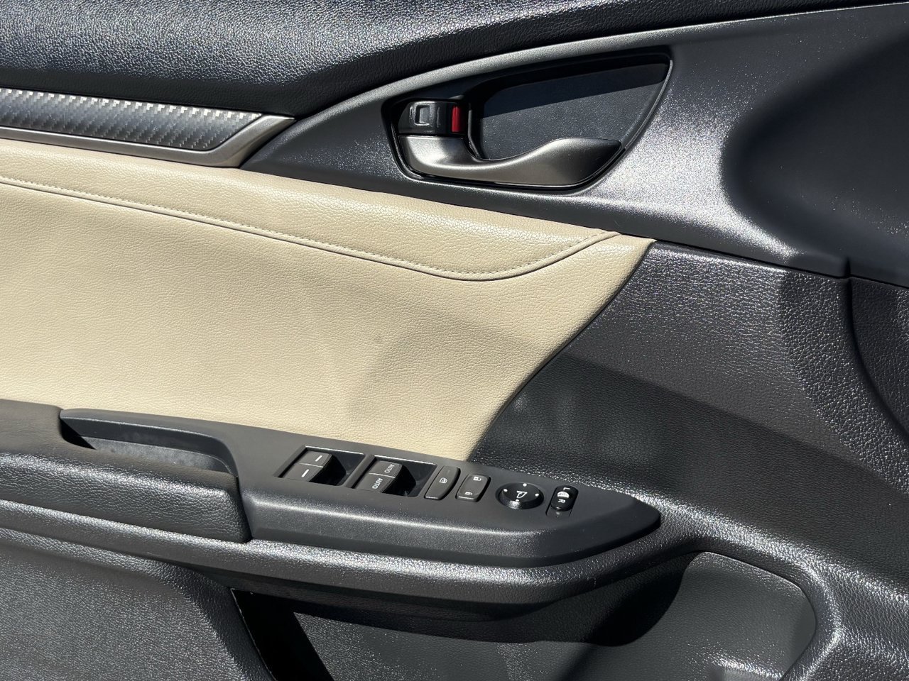 Certified 2018 Honda Civic Sport Touring image 19