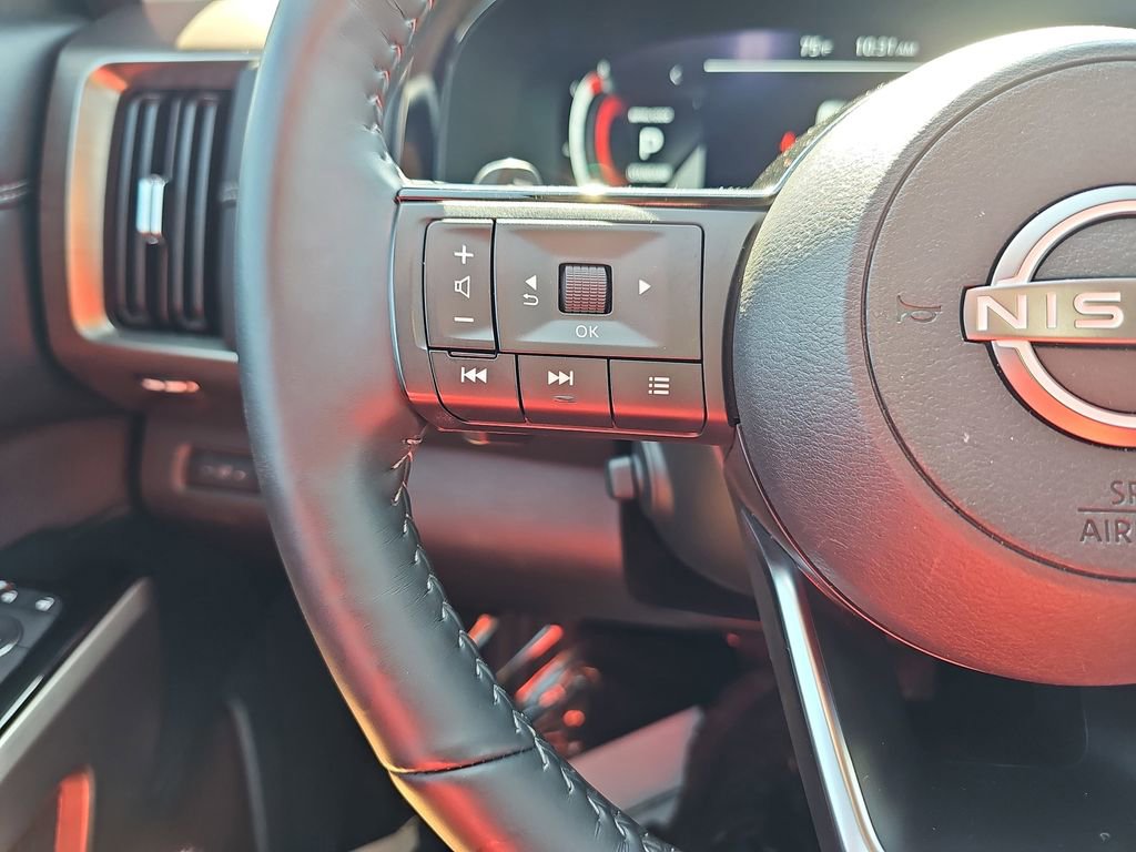 Used 2024 Nissan Pathfinder Platinum w/ Cargo Package image 22