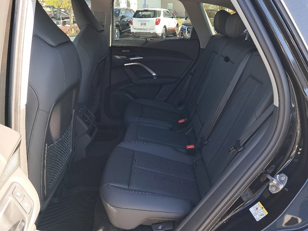 New 2025 Audi Q5 Premium Plus image 10