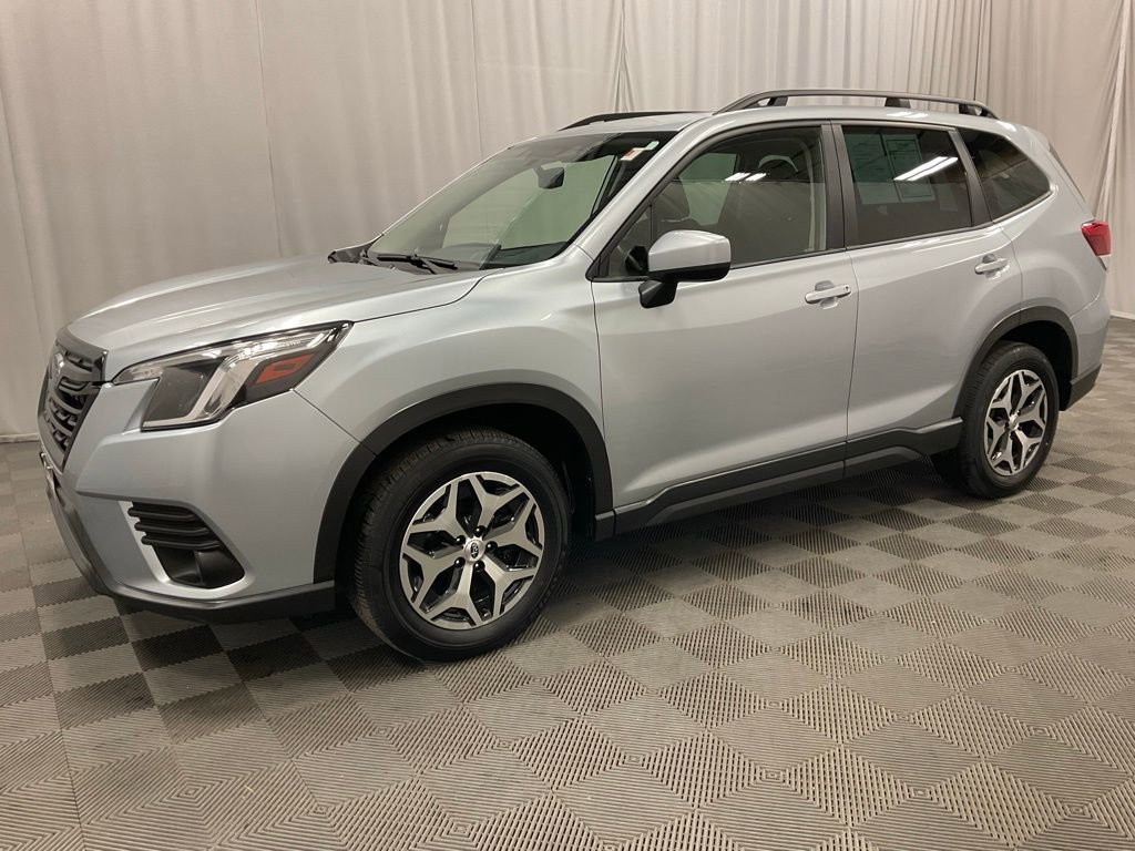 Used 2023 Subaru Forester Premium image 10