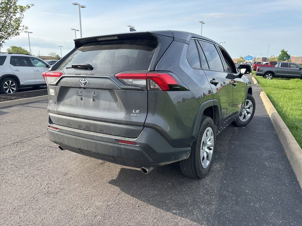 Used 2023 Toyota RAV4 LE image 10