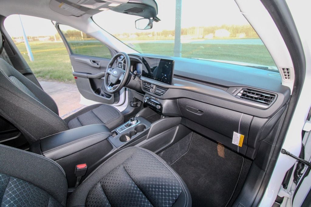 New 2026 Ford Escape Active w/ Tech Pack #1 FWD image 16