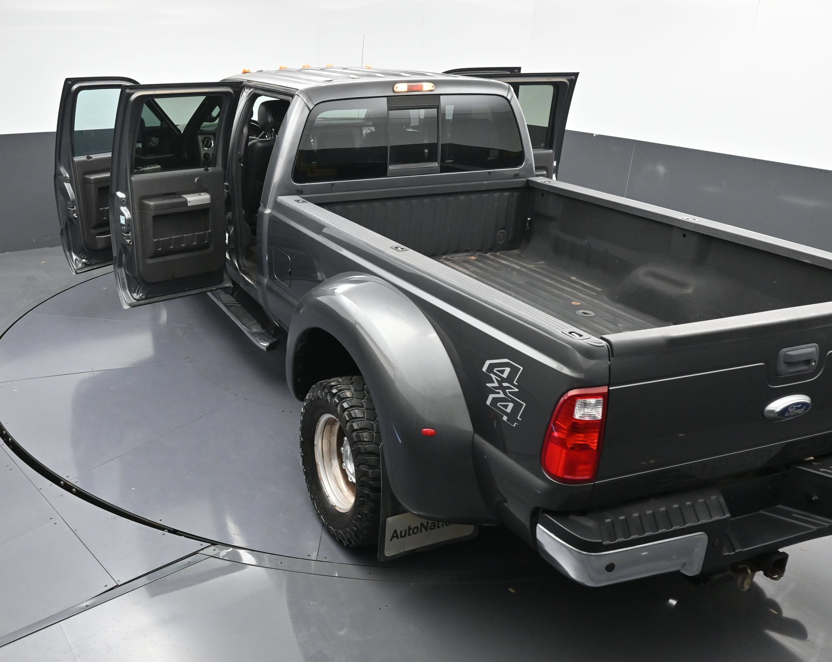 Used 2015 Ford F350 Lariat w/ Lariat Interior Package AWD/4WD image 42