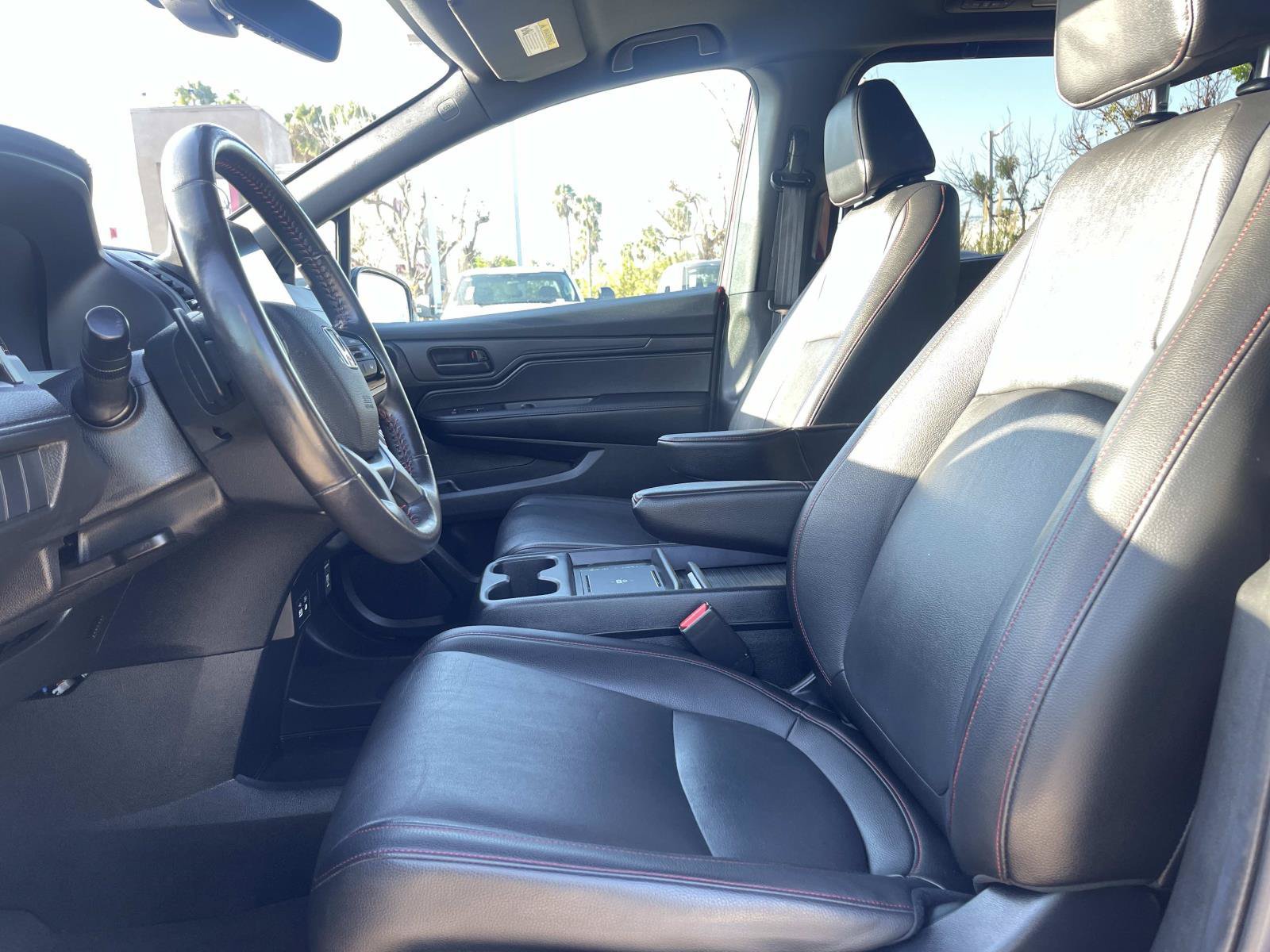 Used 2025 Honda Odyssey Sport-L image 19