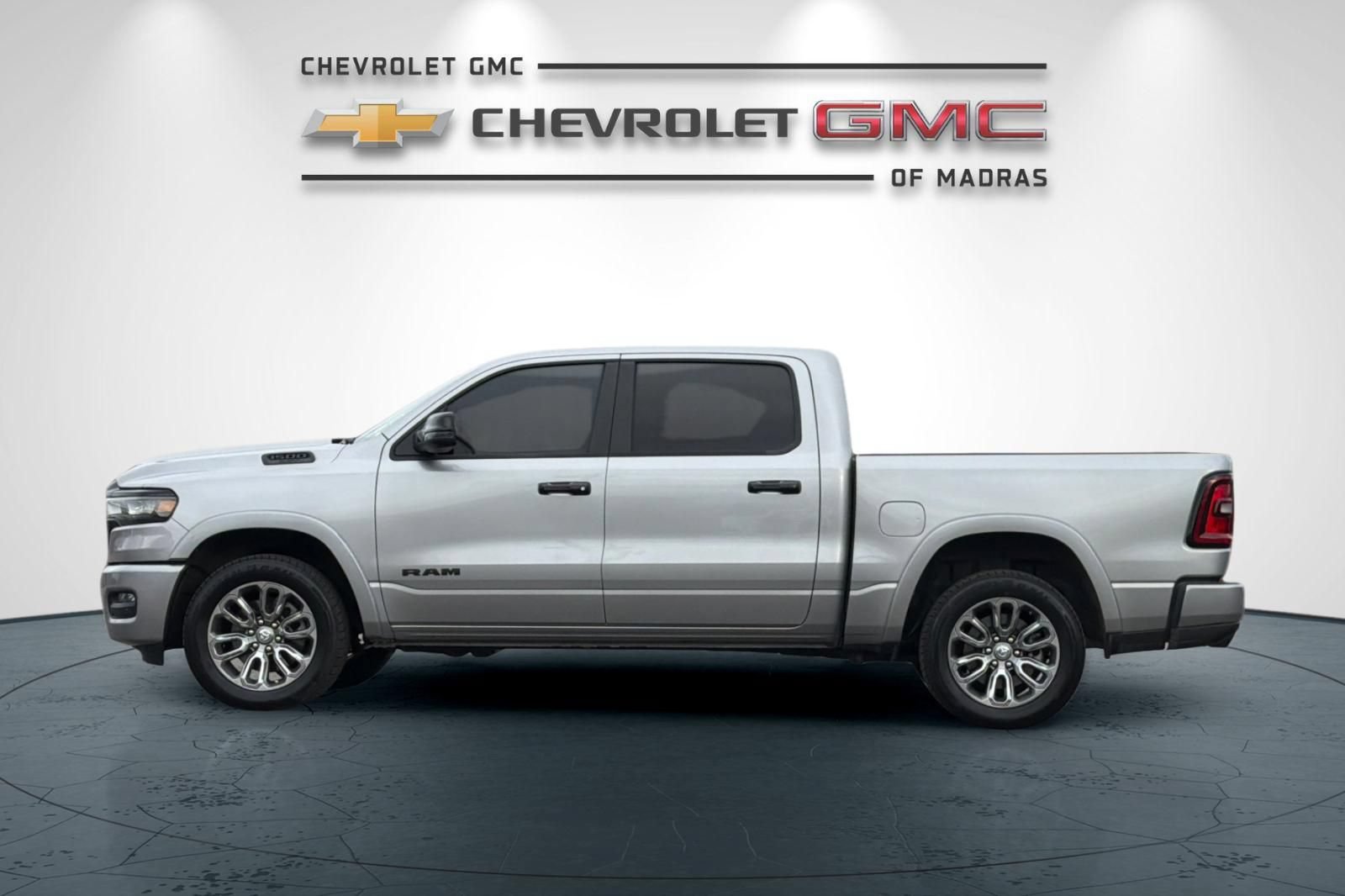 Used 2025 RAM 1500 Big Horn AWD/4WD image 6