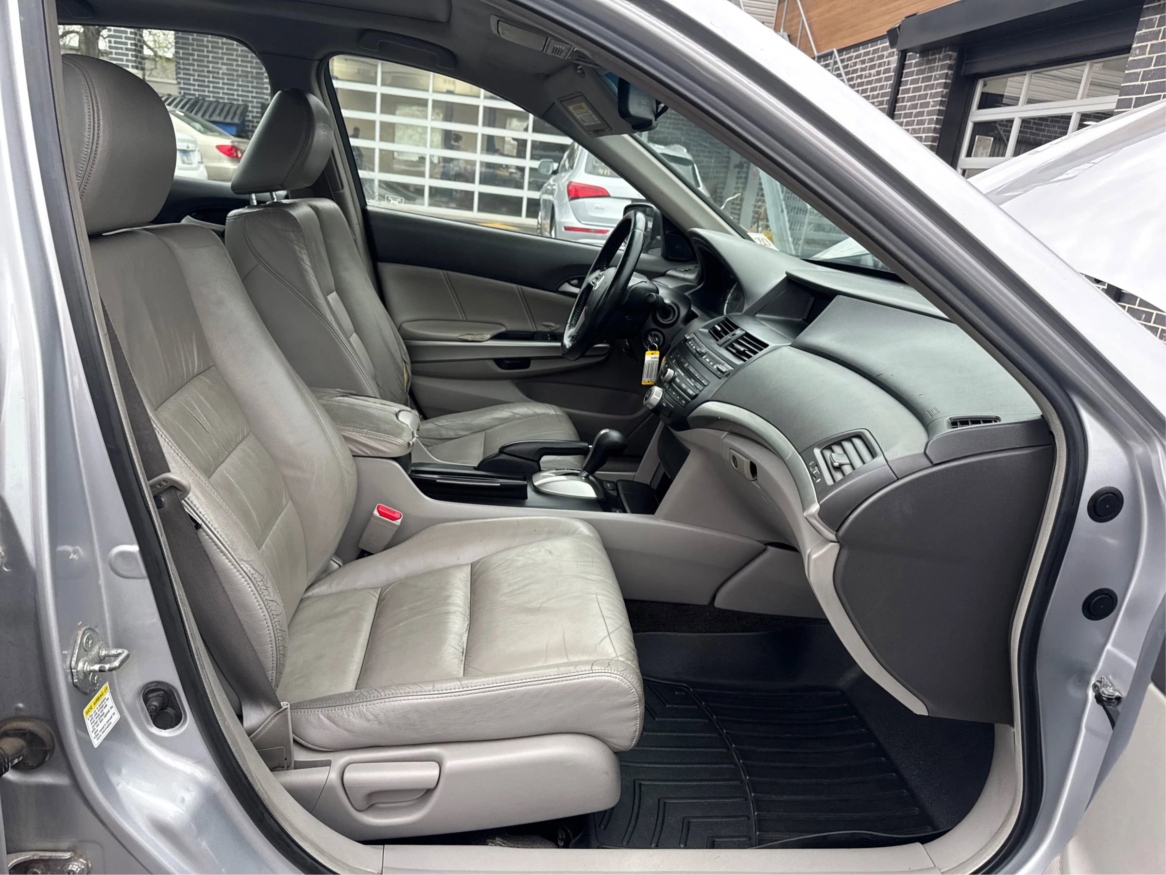 Used 2008 Honda Accord EX-L image 25