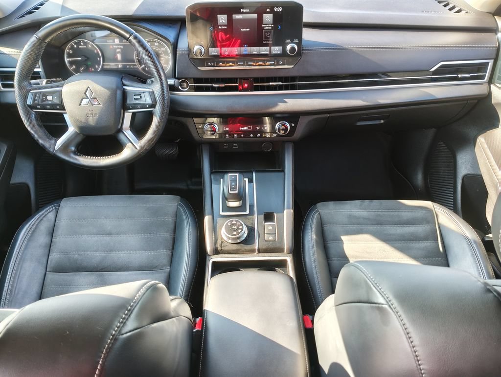 Used 2023 Mitsubishi Outlander SE AWD/4WD image 24