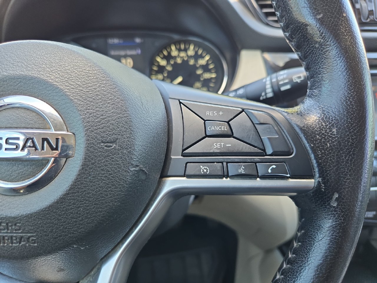 Used 2021 Nissan Rogue Sport SV FWD image 17