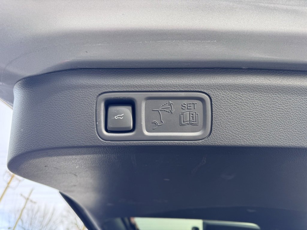 Used 2024 Ford Expedition Max XLT image 47