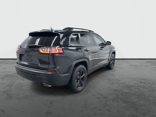 Used 2019 Jeep Cherokee Latitude Plus AWD/4WD image 3