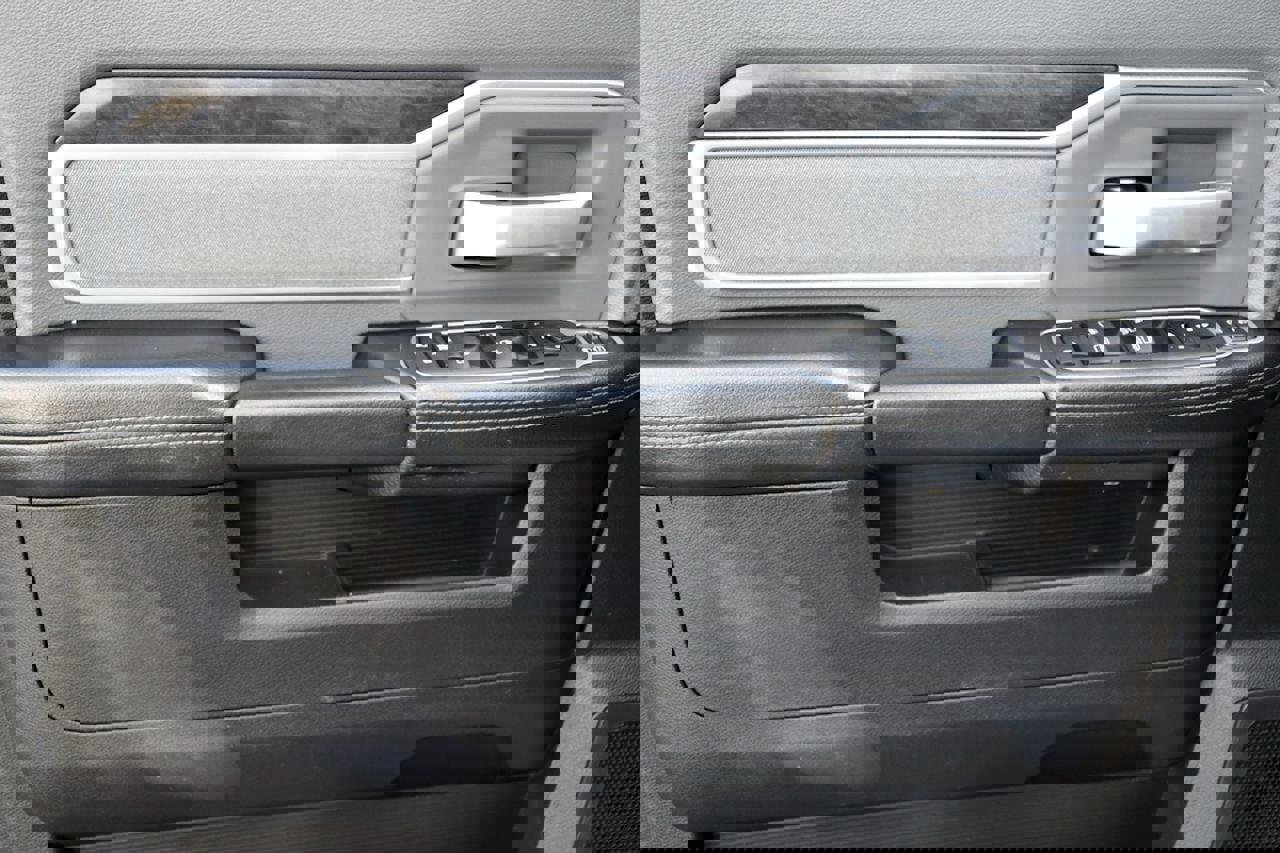 Used 2023 RAM 2500 Big Horn w/ Level 1 Equipment Group image 9