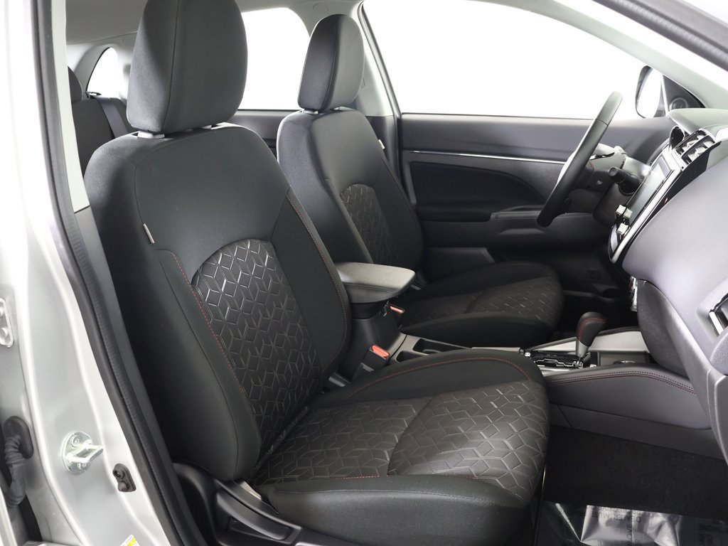 Used 2024 Mitsubishi Outlander Sport LE image 28