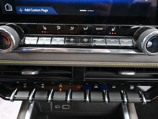 Used 2023 Chevrolet Colorado ZR2 image 14