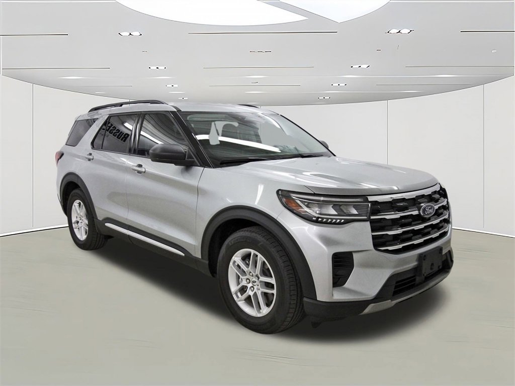 Used 2025 Ford Explorer Active