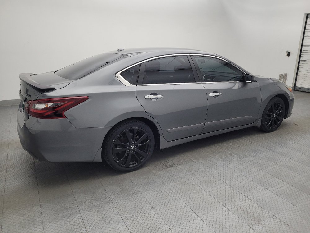 Used 2018 Nissan Altima 2.5 SR w/ SR Midnight Edition FWD image 10