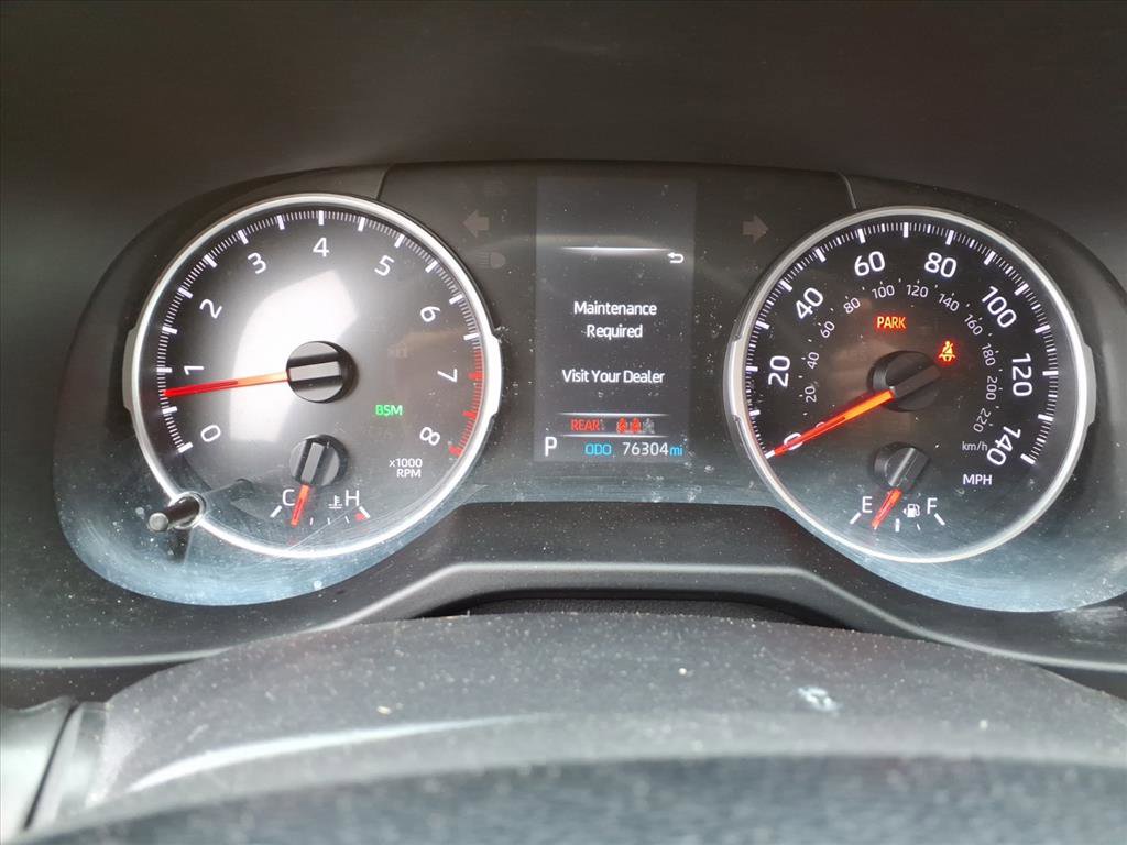 Used 2021 Toyota RAV4 XLE FWD image 17