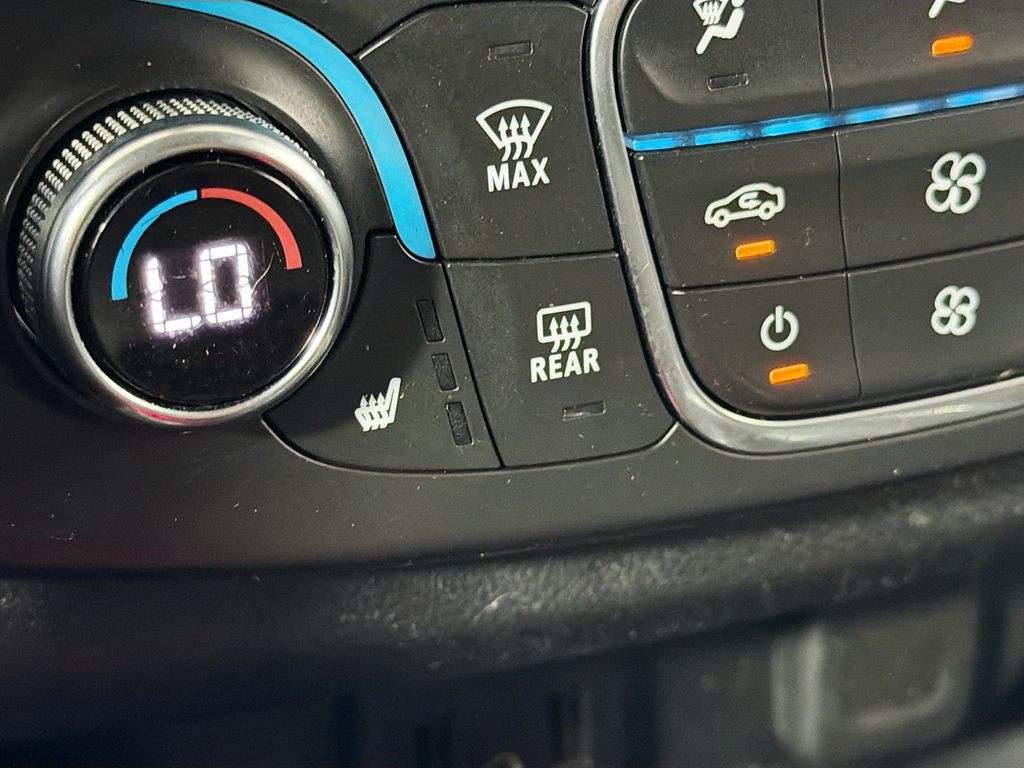 Used 2019 Chevrolet Traverse LT FWD image 21