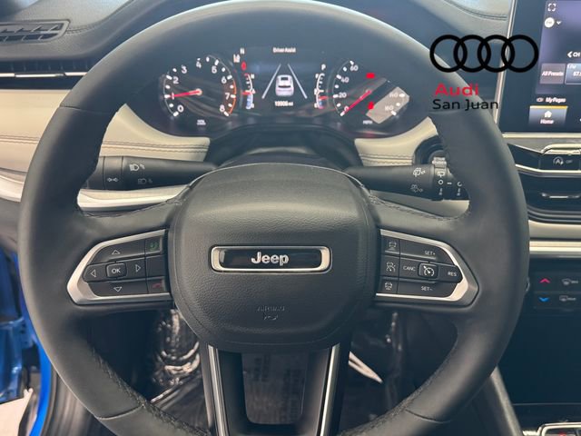 Used 2025 Jeep Compass Limited image 16