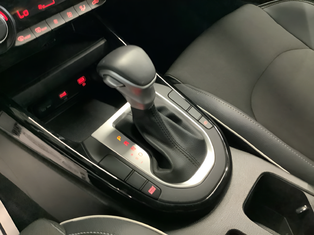 Used 2023 Kia Forte GT-Line w/ GT-Line Technology Package FWD image 20