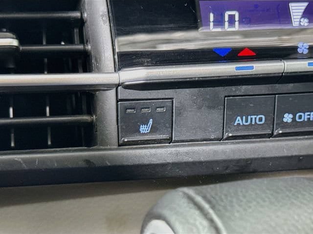 Certified 2022 Toyota Sienna XLE FWD image 21