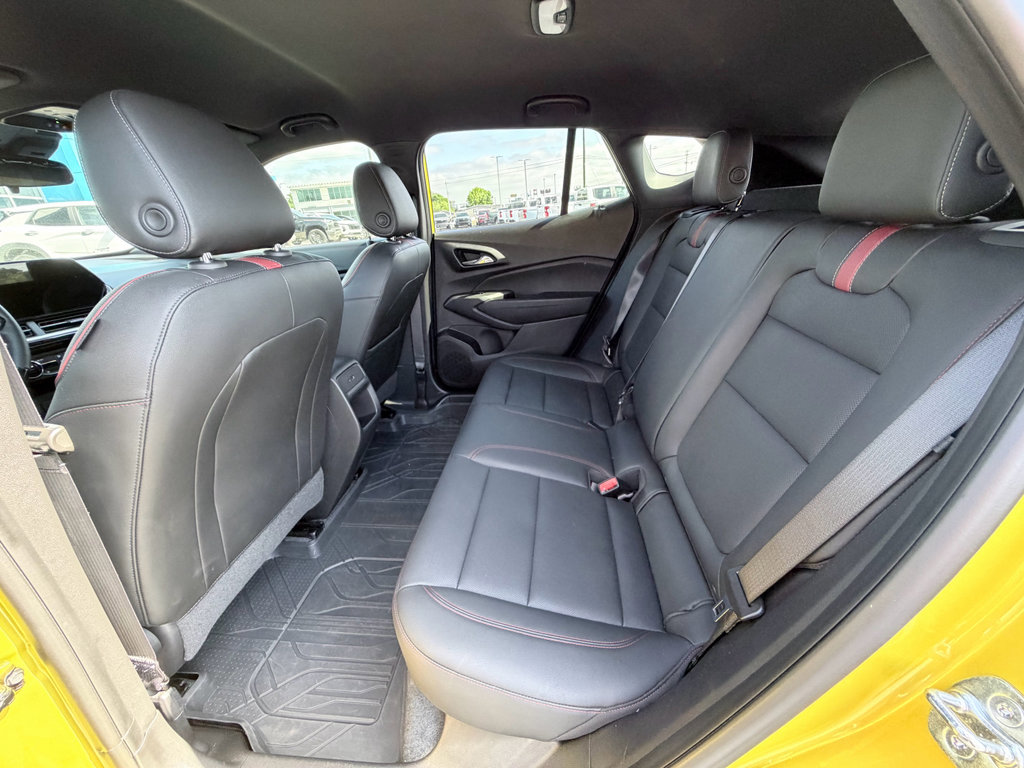 Used 2024 Chevrolet Trax RS w/ Driver Confidence Package FWD image 25