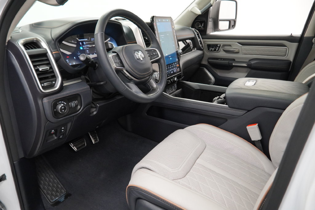 Certified 2025 RAM 1500 Tungsten w/ Towing Technology Group AWD/4WD image 19