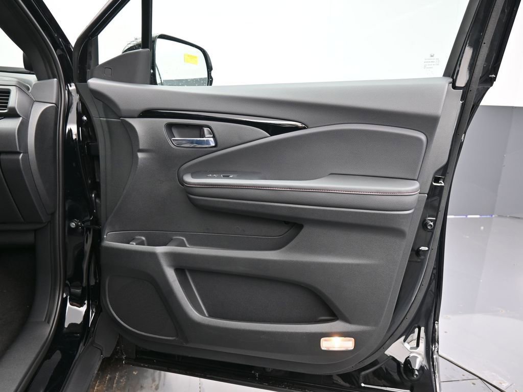 New 2026 Honda Ridgeline Black Edition image 43