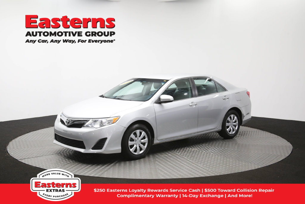 Used 2014 Toyota Camry LE FWD image 57