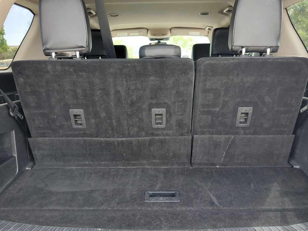 Used 2024 Ford Expedition XLT AWD/4WD image 12