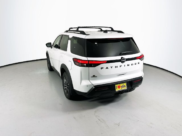 New 2026 Nissan Pathfinder SV w/ SV Premium Package FWD image 5